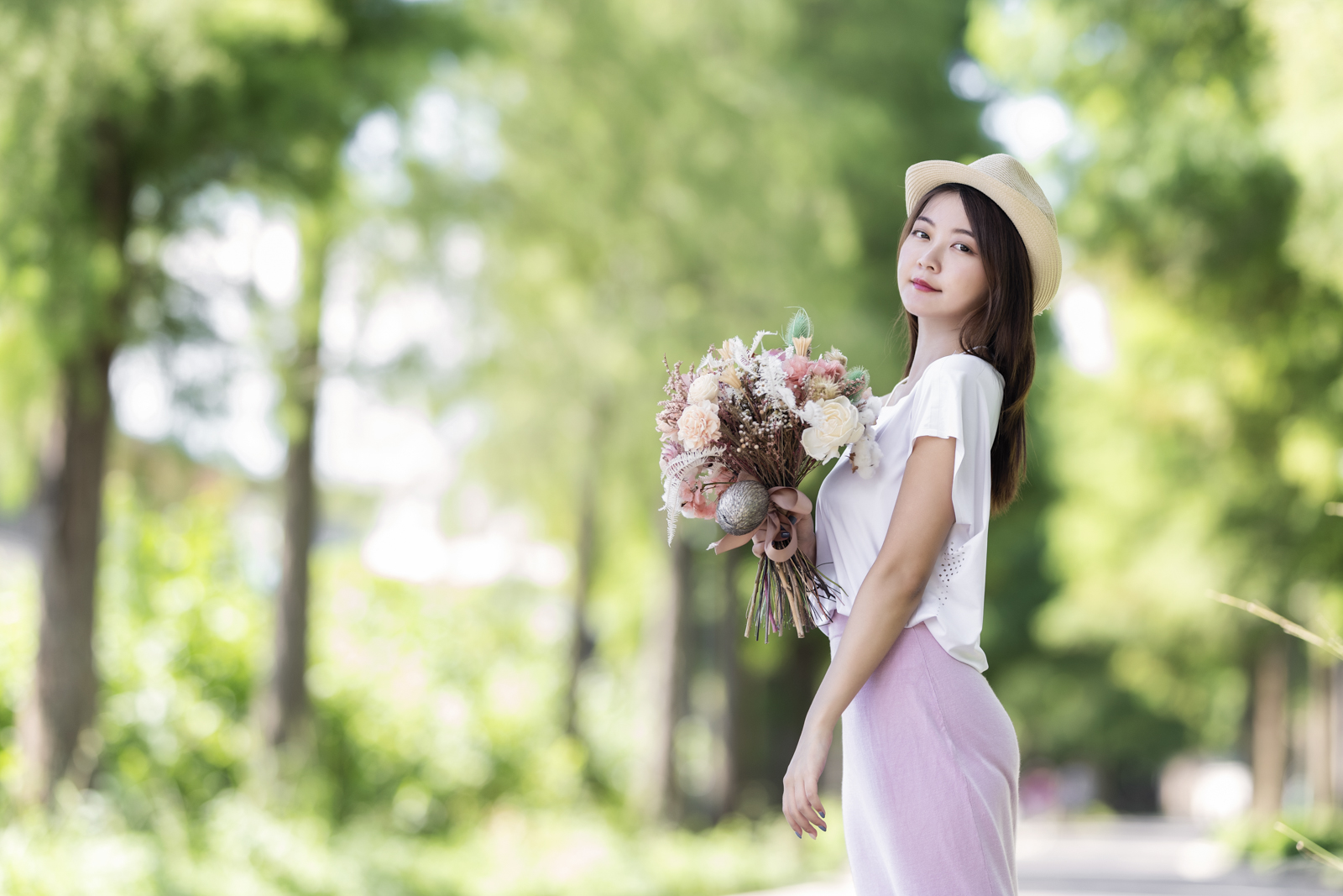 桃園大溪鄉間寫真｜夏季稻田輕婚紗｜自然系人像攝影提案
