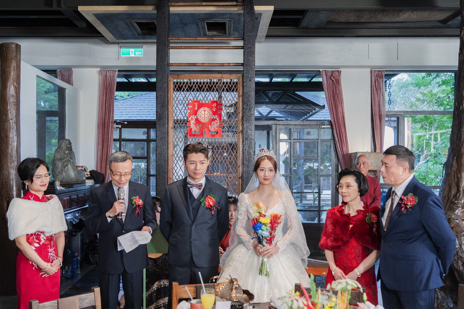 婚禮致詞畫面閃光補光與光線平衡示範